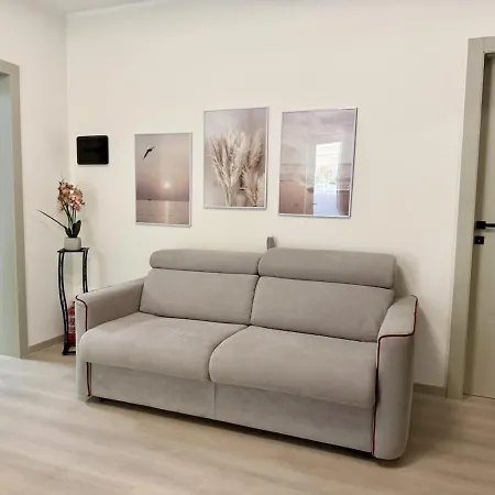 Appartement Host4u - Dimora Degli Ulivi, New With Two Bedrooms, Terrace And Parking, 10 Minutes From The