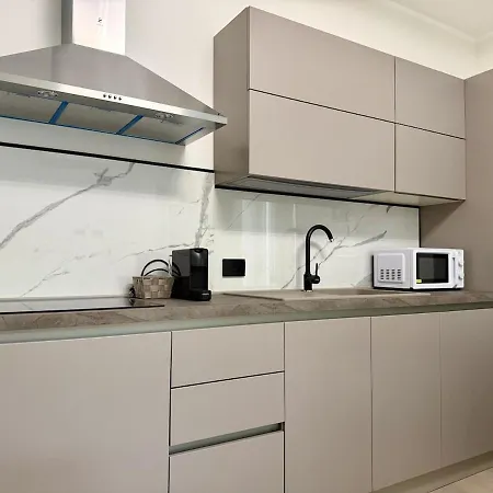 Host4u - Dimora Degli Ulivi, New With Two Bedrooms, Terrace And Parking, 10 Minutes From The
