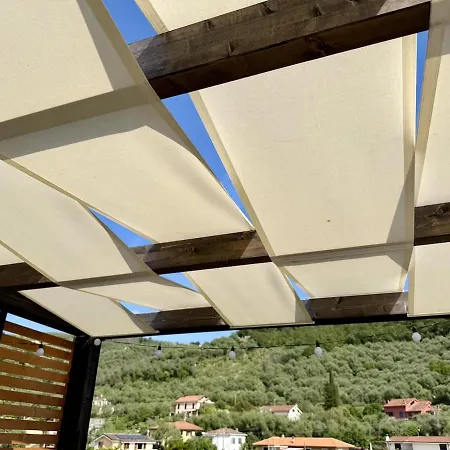Host4u - Dimora Degli Ulivi, New With Two Bedrooms, Terrace And Parking, 10 Minutes From The Costa d'Oneglia