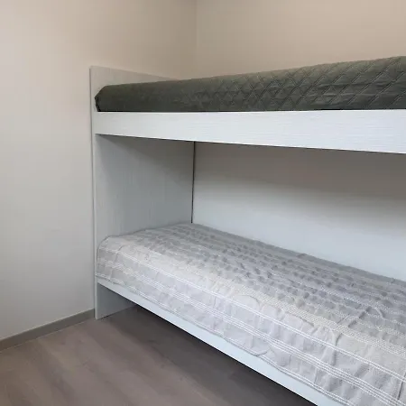 Host4u - Dimora Degli Ulivi, New With Two Bedrooms, Terrace And Parking, 10 Minutes From The Apartment *
