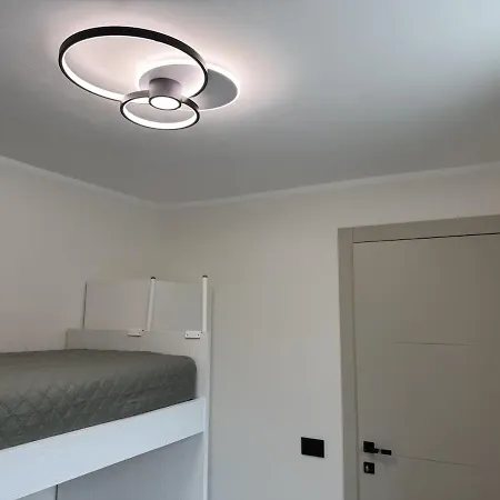 Host4u - Dimora Degli Ulivi, New With Two Bedrooms, Terrace And Parking, 10 Minutes From The Costa d'Oneglia